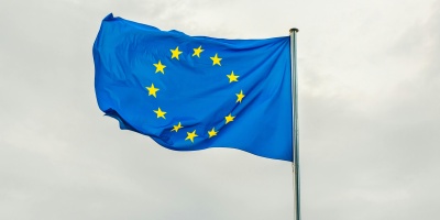 Picture of EU flag. Credit: Dusan Cvetanovic via pexels. 