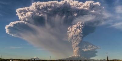 Image: Andiseño Estudio, volcano-eruption-calbuco-chile-8__880, Flickr, Public domain