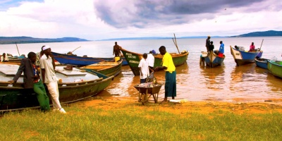 Photo: natalienicolecrane, fishing at lake victoria, Flickr, Creative Commons License 2.0 generic.