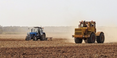 Image: Max Pixel, Agriculture Tractor Arable, CC0 Public Domain