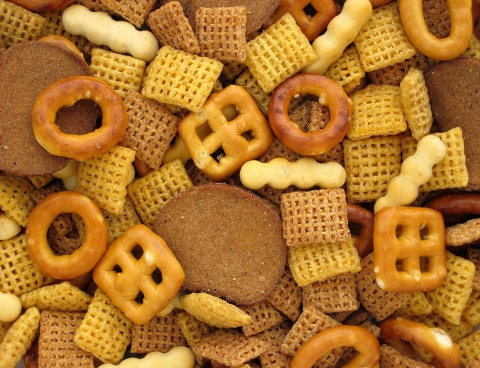 Image: Evan-Amos, A pile of Chex Mix, Wikimedia Commons, Public domain