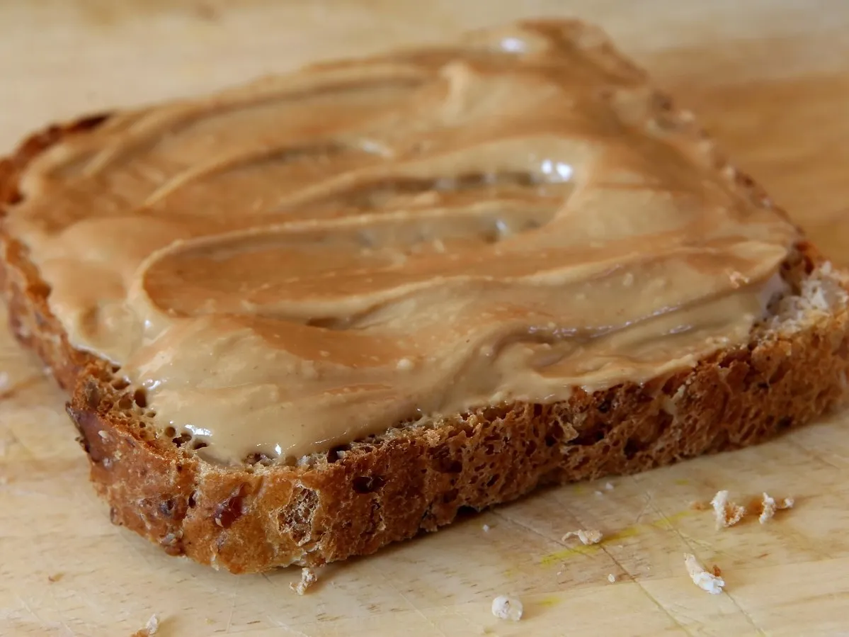 Peanut butter spread on toast. Image by Robert Owen-Wahl from Pixabay