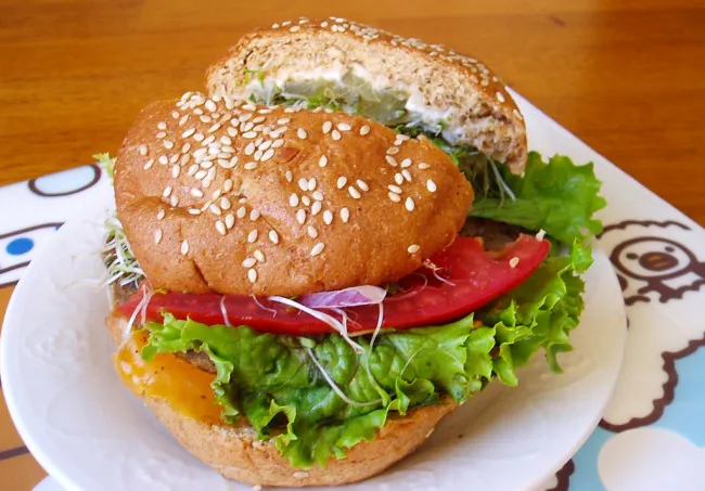Photo: Erik Edgren, taro burger, Flickr, Creative Commons License 2.0 generic. Photo: Erik Edgren, taro burger, Flickr, Creative Commons License 2.0 generic.