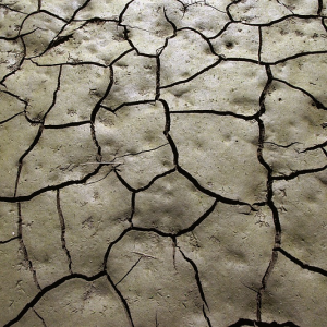 Image: ByMotion_Juanpa-vg, Mud drought soil, Pixabay, Pixabay Licence