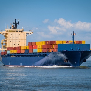 Image of a container ship. Photo by dendoktoor via Pixaby