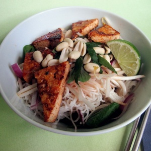 Image: Tomatoes and friends, Vietnamese Rice Noodle Salad with Tofu, Flickr, Creative Commons Attribution 2.0 Generic