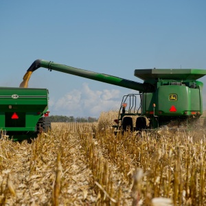Image: United Soybean Board, Corn Harvest, Flickr, Creative Commons Attribution 2.0 Generic