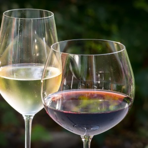 Image: Didgeman, White wine red, Pixabay, CC0 Creative Commons